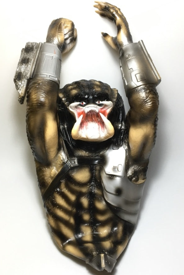 Medicom Toy 1996 Predator Hand Puppet Trading Figure