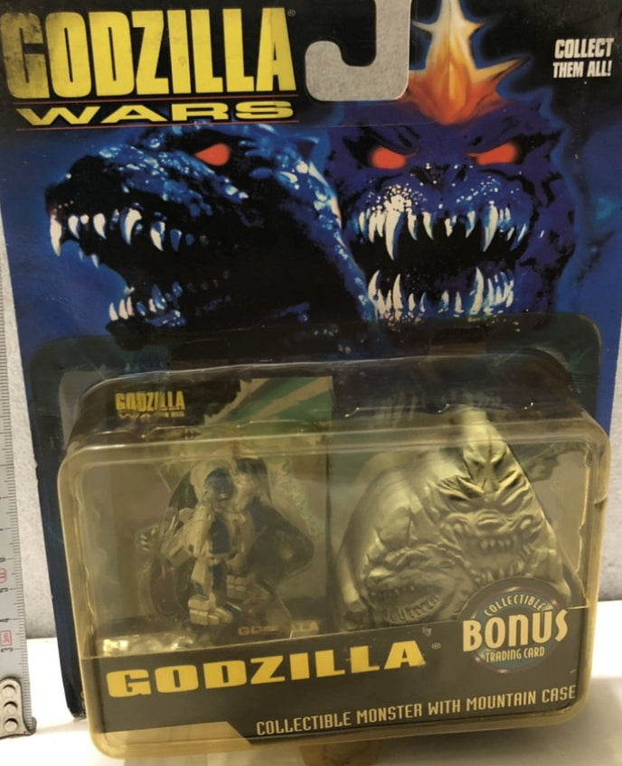 Trendmasters Godzilla Wars Collectible Monster w/ Mountain Case Moguera 3" Trading Figure