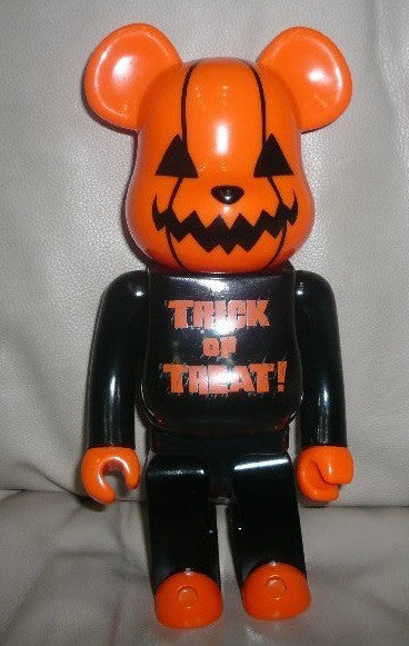 Medicom Toy 2001 Be@rbrick 400% Halloween Trick or Treat 11" Vinyl Collection Figure - Lavits Figure
 - 1