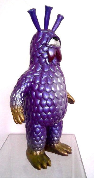 Frank Kozik FiberGlass Kaiju Zagoran Belchor Purple Ver 30" Vinyl Figure - Lavits Figure
 - 2