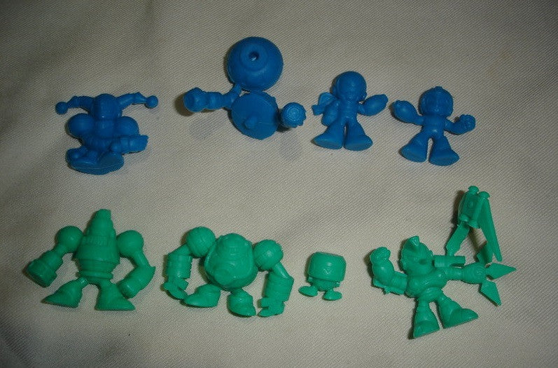 Bandai 1996 Megaman Rockman Gashapon 18 Mini Trading Collection Figure Set - Lavits Figure
 - 3