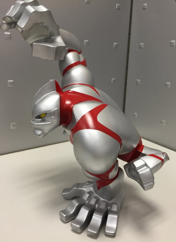 Coarsetoys Mark Landwehr Paw! Customized 3 Limited Ultraman 12" Vinyl Figure - Lavits Figure
 - 3