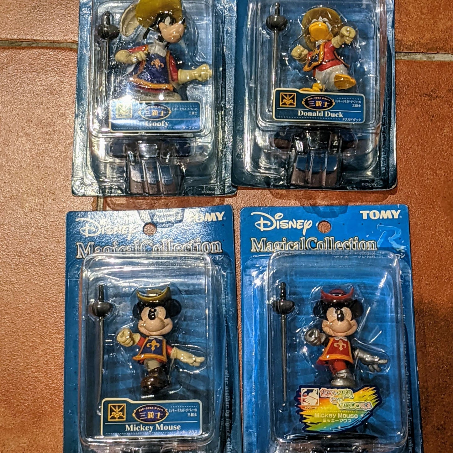 Tomy Disney Magical Collection The Three Musketeers 110 Mickey Mouse 111 Donald Duck 112 Goofy R014 Mickey Mouse 4 Figure Set