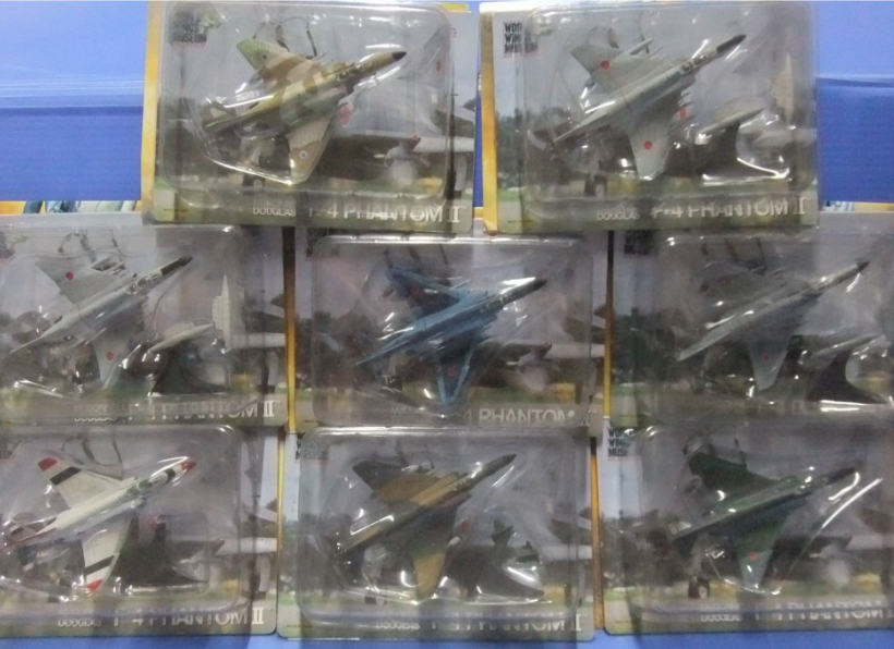 Takara Kaiyodo 1/200 World Wings Museum F-4 Phantom II 7+1 Secret 8 Trading Collection Figure Set