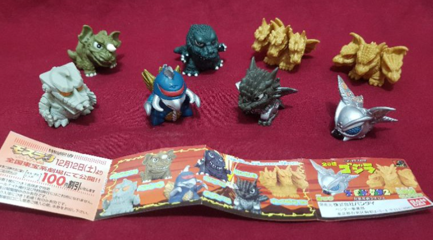 Bandai Godzilla Finger Puppets Gashapon 8 Collection Figure Set