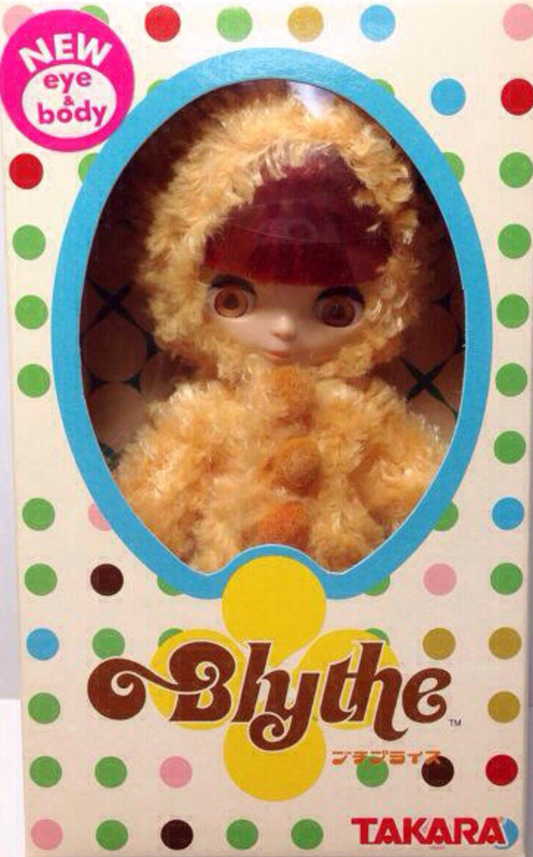 Takara Petite Blythe KPBL-02 Bear Hug Action Doll Figure