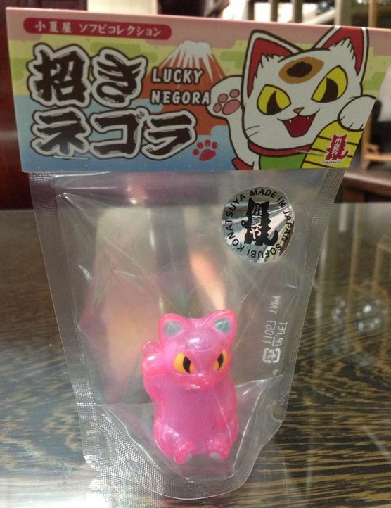 Konatsu 2015 Konatsuya Lucky Negora Toycon Exclusive Pink Clear Ver 2" Vinyl Figure - Lavits Figure
 - 2