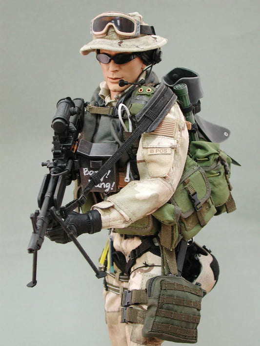 Hot Toys 1/6 12" U.S. Navy Seal Water Edge Operation MK43 MOD 0 Gunner Action Figure