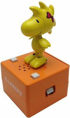 Takara Tomy Pop'n Step Musical Dancing The Peanuts Snoopy Harriet Trading Collection Figure